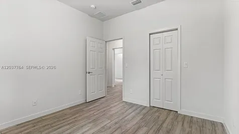 7704 Pacific Avenue Fort Pierce FL 34951