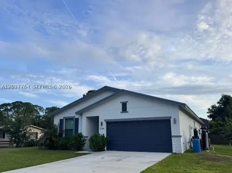 7704 Pacific Avenue Fort Pierce FL 34951