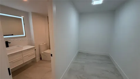 1800 NE 114th Street North Miami FL 33181