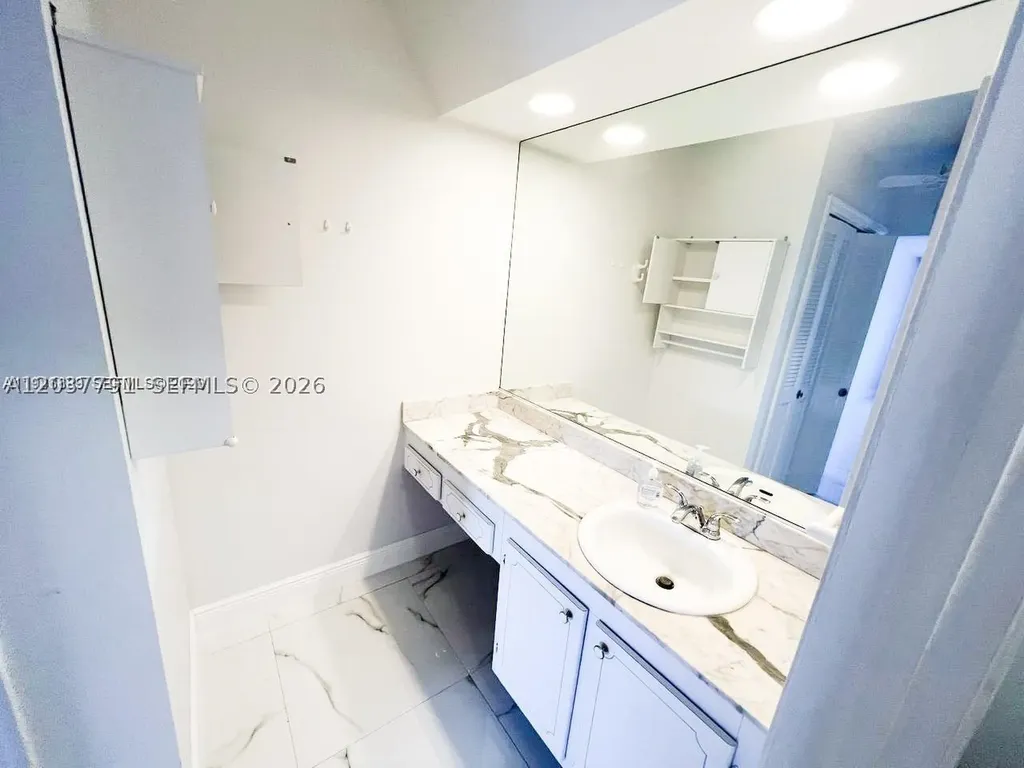 6395 Bay Club Drive Fort Lauderdale FL 33308