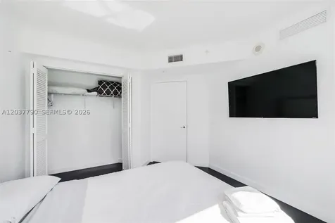 41 SE 5th Street Miami FL 33131