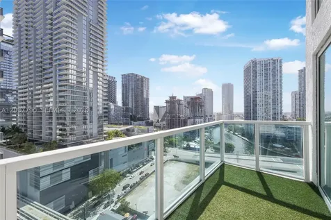 41 SE 5th Street Miami FL 33131