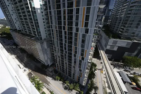 41 SE 5th Street Miami FL 33131