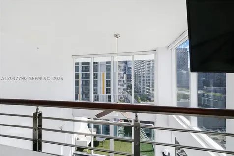 41 SE 5th Street Miami FL 33131