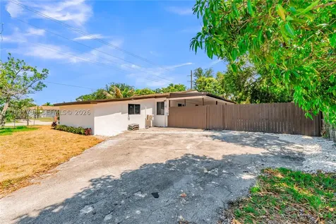 3300 SW 40th Avenue West Park FL 33023