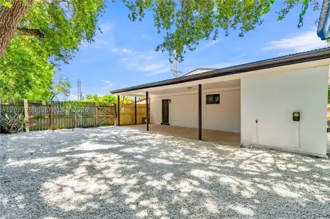 3300 SW 40th Avenue West Park FL 33023
