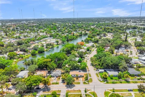 3300 SW 40th Avenue West Park FL 33023