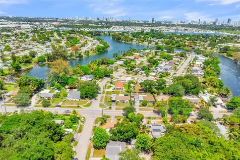 3300 SW 40th Avenue West Park FL 33023
