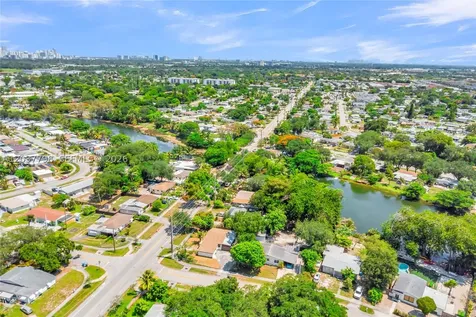 3300 SW 40th Avenue West Park FL 33023
