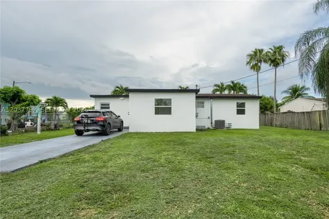 1550 NE 9th Court Homestead FL 33033