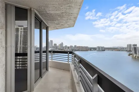 19195 NE 36th Court Aventura FL 33180