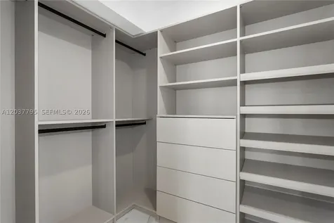 19195 NE 36th Court Aventura FL 33180