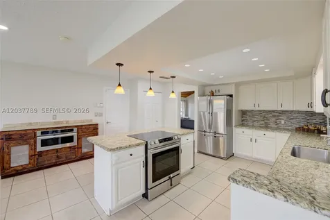 1300 NW 122 Avenue Plantation FL 33323