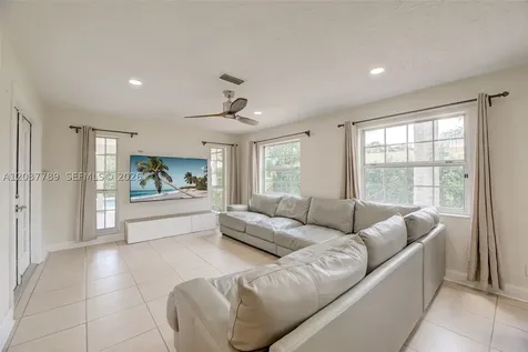 1300 NW 122 Avenue Plantation FL 33323