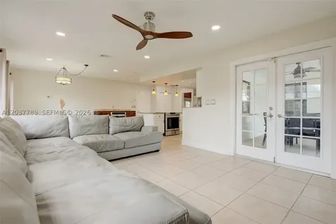 1300 NW 122 Avenue Plantation FL 33323