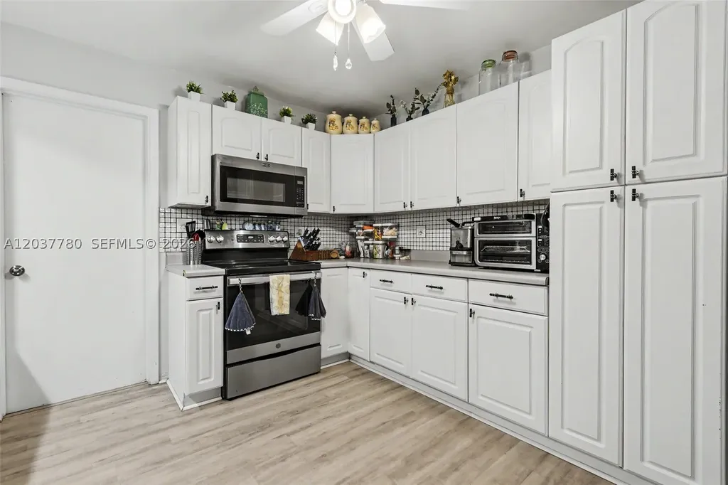 6630 Liberty Street Hollywood FL 33024