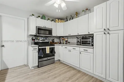 6630 Liberty Street Hollywood FL 33024