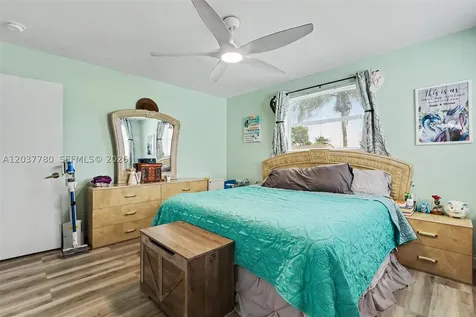 6630 Liberty Street Hollywood FL 33024