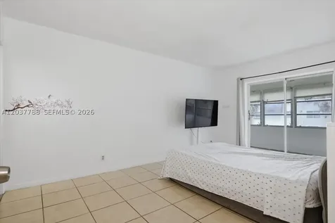 3071 NW 47th Terrace Lauderdale Lakes FL 33313