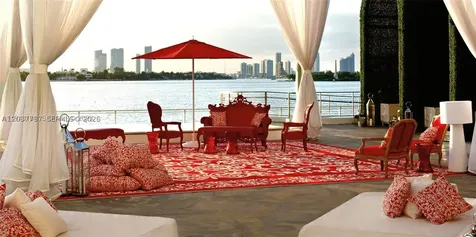 1100 West Avenue Miami Beach FL 33139