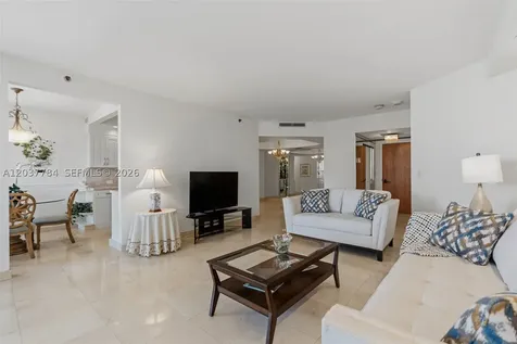 20191 E Country Club Drive Aventura FL 33180