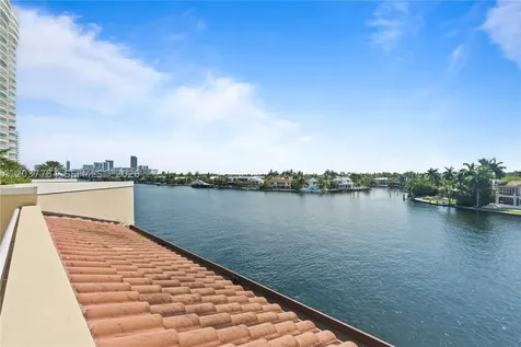 20191 E Country Club Drive Aventura FL 33180