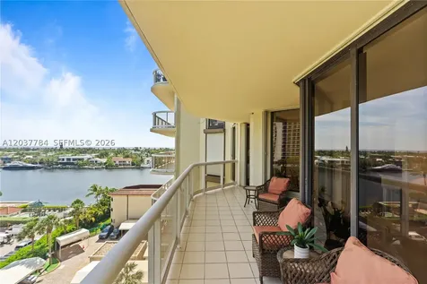 20191 E Country Club Drive Aventura FL 33180