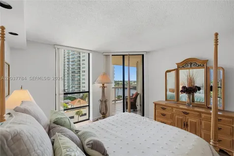 20191 E Country Club Drive Aventura FL 33180