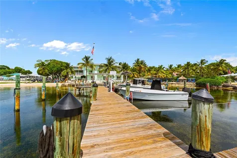 92550 Overseas Highway Tavernier FL 33070