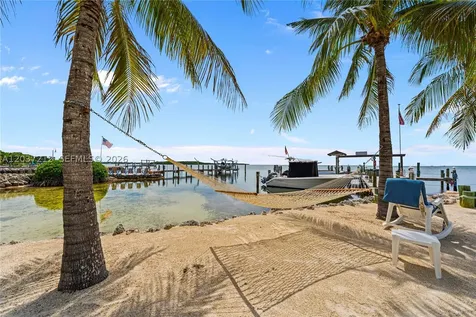 92550 Overseas Highway Tavernier FL 33070