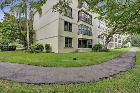 2908 S Carambola Circle S Coconut Creek FL 33066