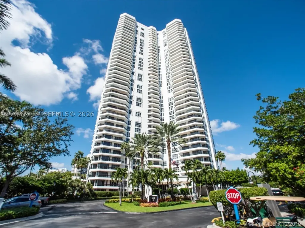 3500 Mystic Pointe Drive Aventura FL 33180