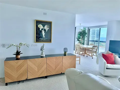 3500 Mystic Pointe Drive Aventura FL 33180