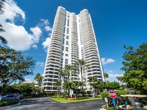 3500 Mystic Pointe Drive Aventura FL 33180