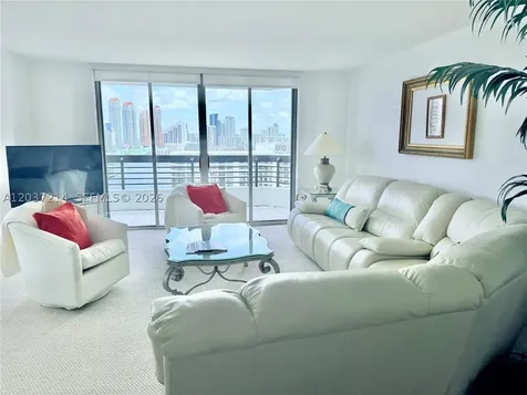 3500 Mystic Pointe Drive Aventura FL 33180