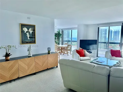 3500 Mystic Pointe Drive Aventura FL 33180