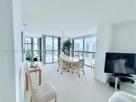 3500 Mystic Pointe Drive Aventura FL 33180