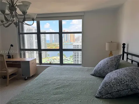 3500 Mystic Pointe Drive Aventura FL 33180