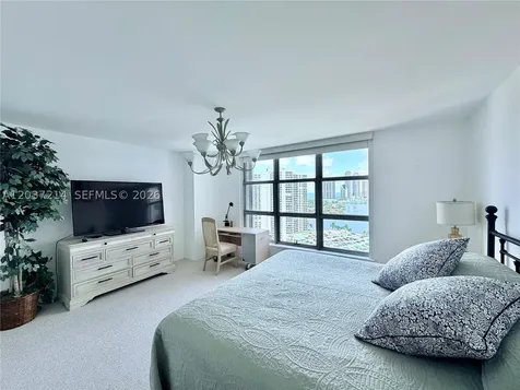 3500 Mystic Pointe Drive Aventura FL 33180