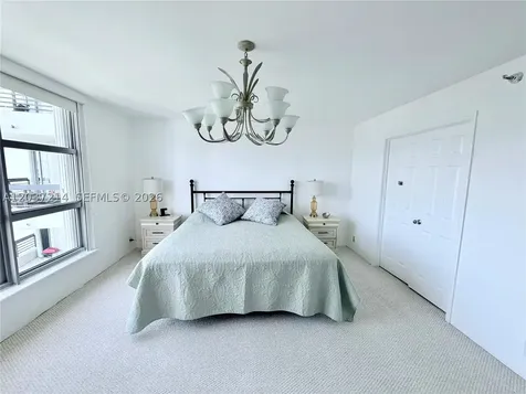 3500 Mystic Pointe Drive Aventura FL 33180