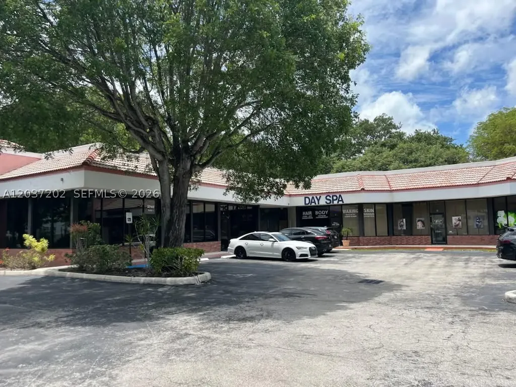 2745 W Hillsboro Boulevard Deerfield Beach FL 33442