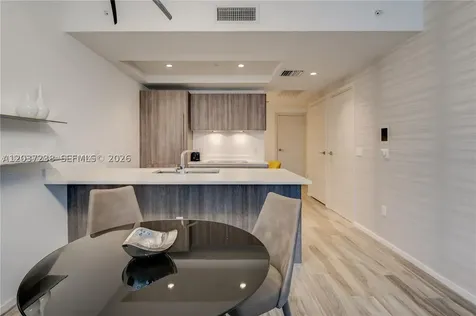 801 S Miami Avenue Miami FL 33130