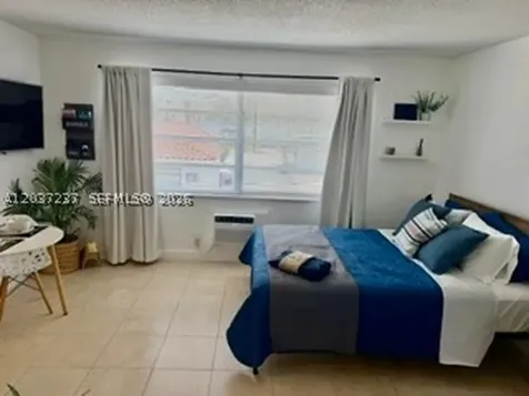 17 NE 2nd Avenue Dania Beach FL 33004