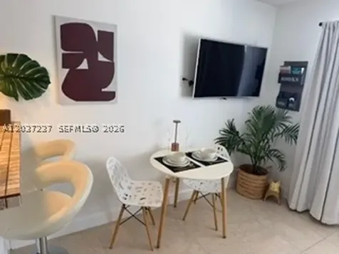 17 NE 2nd Avenue Dania Beach FL 33004