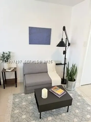 17 NE 2nd Avenue Dania Beach FL 33004