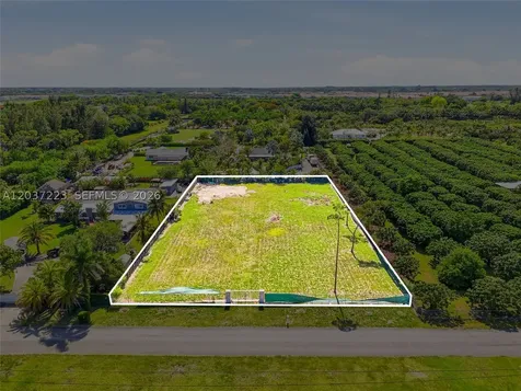 23600 SW SW 122 Avenue Homestead FL 33032