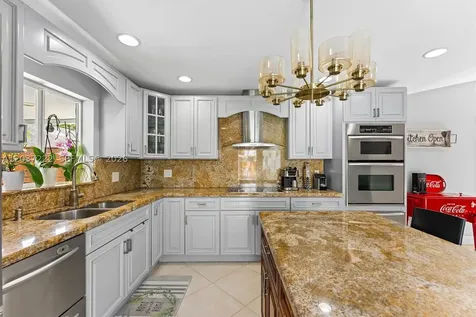 8211 NW 52nd Court Lauderhill FL 33351