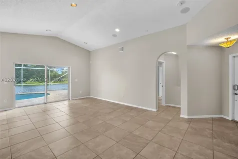 467 SW 191st Terrace Pembroke Pines FL 33029