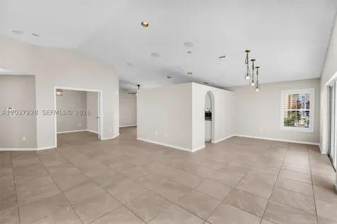 467 SW 191st Terrace Pembroke Pines FL 33029