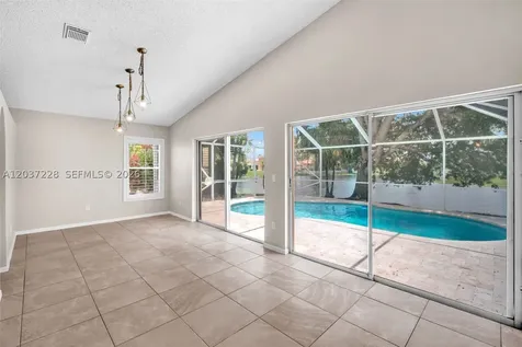 467 SW 191st Terrace Pembroke Pines FL 33029